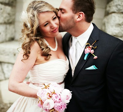 https://houseofturquoise.com/2011/06/wedding-photos-galore.html