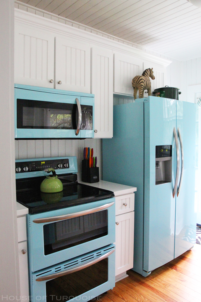 turquoise kitchen accessories! Love this and can mix it with light pink! I  so want all thid