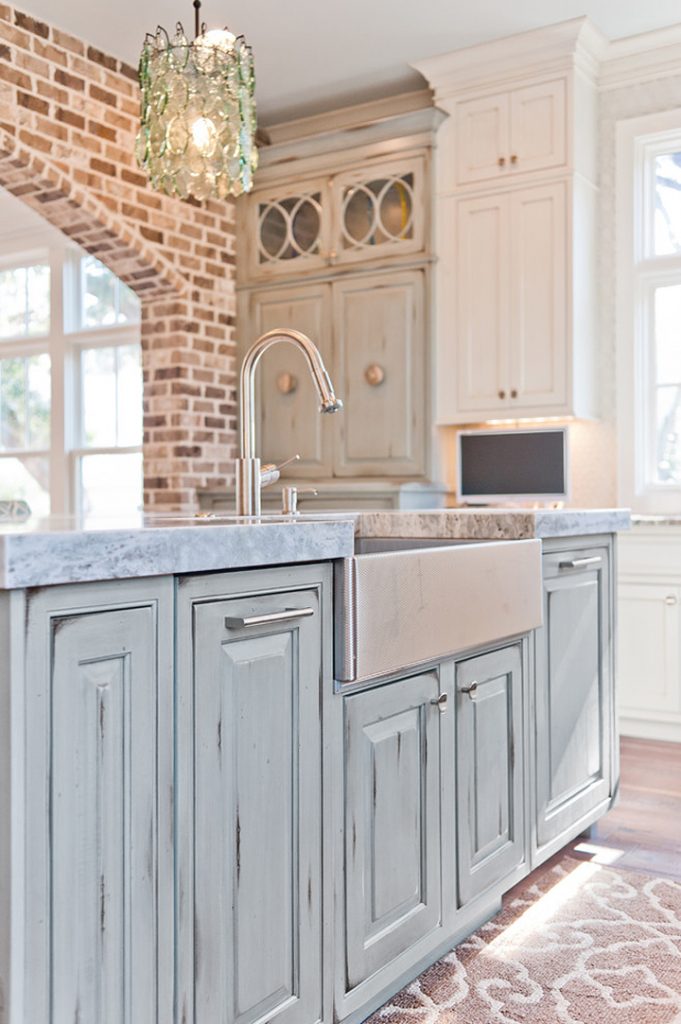 Distressed Kitchen Cabinets - Image of: Grey Distressed Kitchen ...