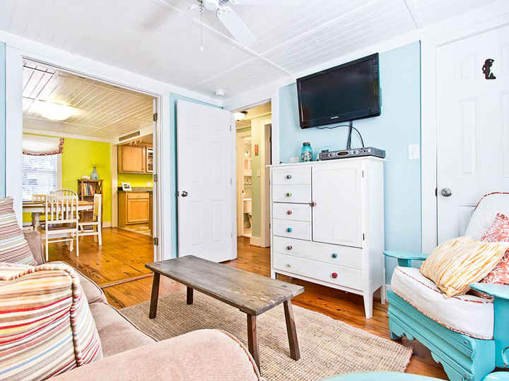 beach cottage family room