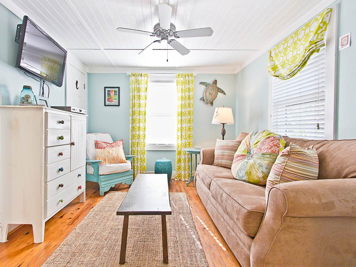 beach cottage living room