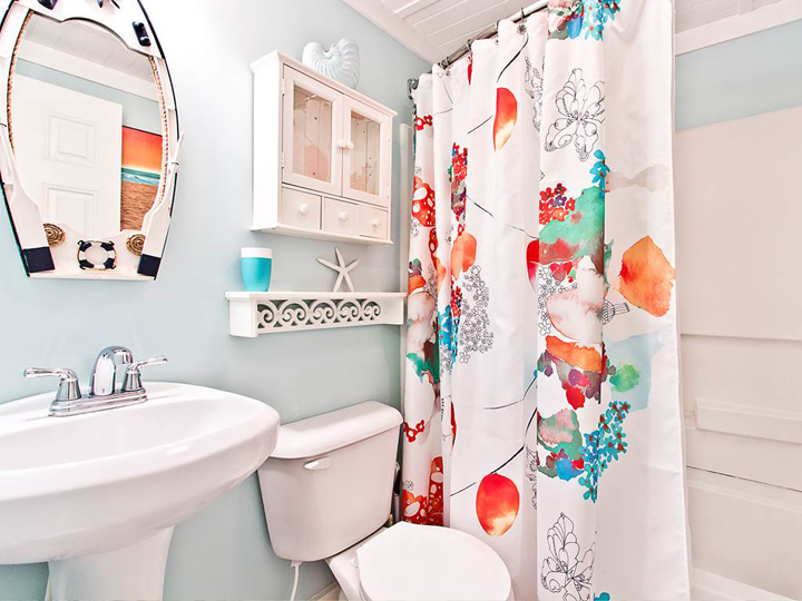 colorful bathroom