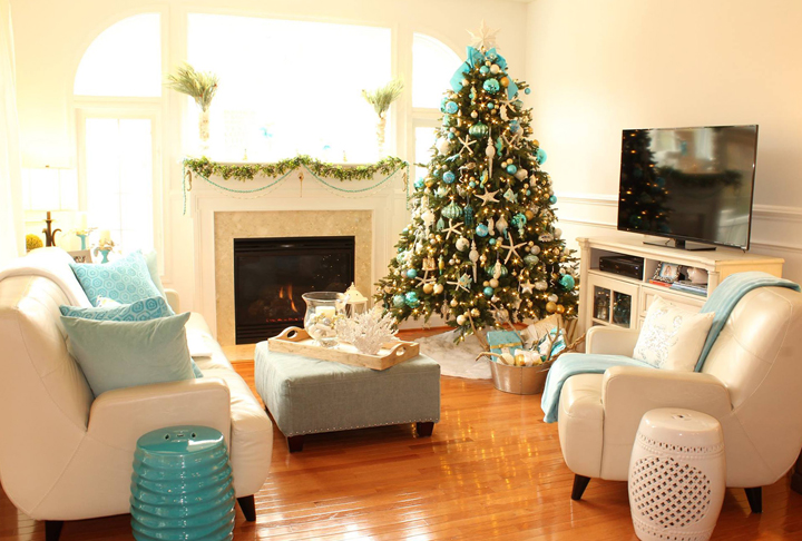 holiday turquoise living room