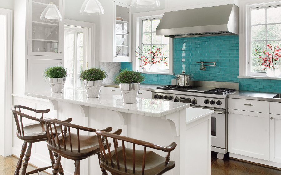 turquoise kitchen accessories! Love this and can mix it with light