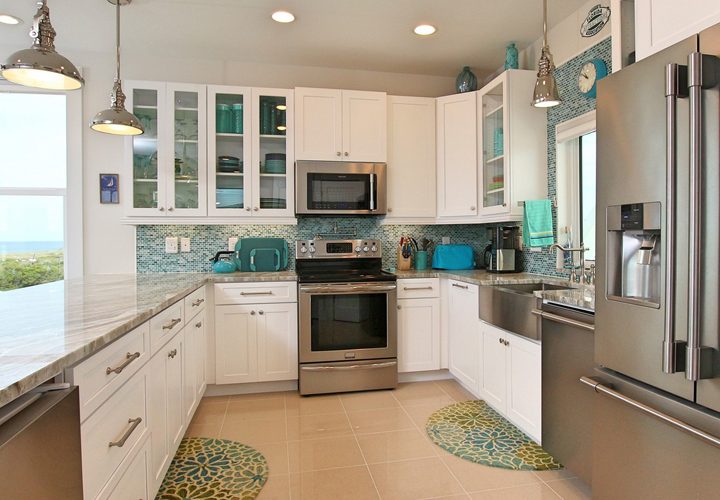 Turquoise Kitchen Decor & Appliances  Turquoise kitchen, Turquoise kitchen  decor, Teal kitchen