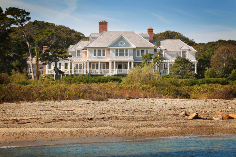 Martha’s Vineyard Construction | House of Turquoise