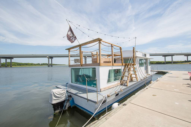 Pirate ship-maker goes viral for latest houseboat creation